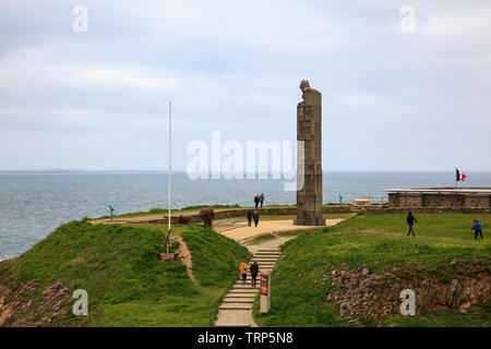 Monumento Nazionale di velisti che hanno dato la loro vita per la Francia a Pointe Saint-Mathieu, Plougonvelin, Bretagna, in Francia, in Europa. Foto V.D. Foto Stock