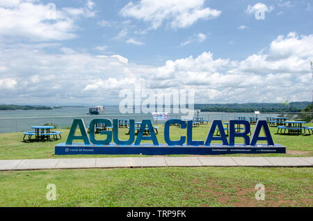 Il Lago di Gatun vista da Agua Clara Visitor Center Foto Stock