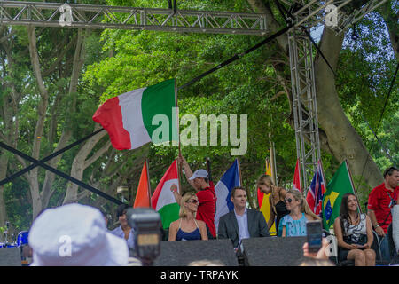 Sydney CBD area e hide park persone celebrano la giornata australiana Foto Stock