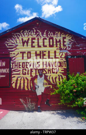 Benvenuti all'inferno, del diavolo ritrovo regali. Una località chiamata "Hell" nell'Isola Cayman. Photo credit: Marty Jean-Louis Foto Stock
