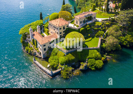 Veduta aerea della Villa del Balbianello, sulla penisola di Lavedo. Lenno Tremezzina, Lago di Como, Lombardia, Italia. Foto Stock