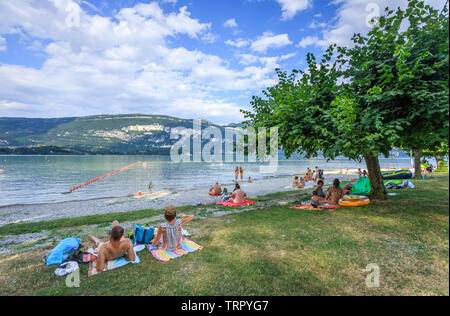 Francia, Savoie, Conjux, Conjux spiaggia sul Lac du Bourget (Lago di Bourget) // Francia, Savoie (73), Conjux, plage de Conjux sur le Lac du Bourget Foto Stock