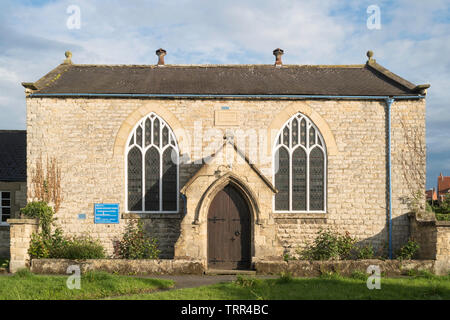 Inizio del XIX secolo Wesleyan cappella metodista sul verde in Slingsby, North Yorkshire, Inghilterra, Regno Unito Foto Stock