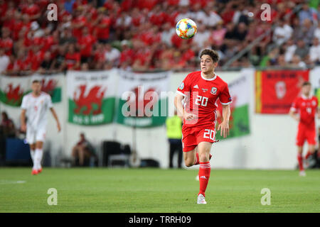 Budapest, Ungheria. 11 Giugno, 2019. Daniel James del Galles in actionHungary v Galles, UEFA EURO 2020 il qualificatore, gruppo e corrispondono al Groupama Arena di Budapest, Ungheria martedì 11 giugno 2019. Questa immagine può essere utilizzata solo per scopi editoriali. Solo uso editoriale, pic da Gareth John/Andrew Orchard fotografia sportiva/Alamy Live news Credito: Andrew Orchard fotografia sportiva/Alamy Live News Foto Stock