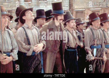 DANIEL DAY-LEWIS in Gangs of New York (2002). Copyright: solo uso editoriale. No merchandising o copertine di libri. Questa è una distribuita pubblicamente handout. I diritti di accesso soltanto, senza licenza di copyright fornite. Solo per essere riprodotto in concomitanza con la promozione di questo film. Credito: MIRAMAX / Album Foto Stock