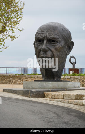 Mougins, Francia - 03 Aprile 2019: Pablo Picasso monumento nel villaggio di Mougins Foto Stock