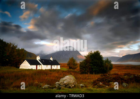 Dawn al Black Rock Cottage Foto Stock