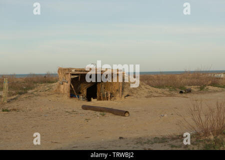 Vecchia casa in terra Foto Stock