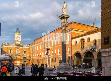 Piazza del Popolo, Ravenna, Emilia Romagna, Italia al tramonto Foto Stock