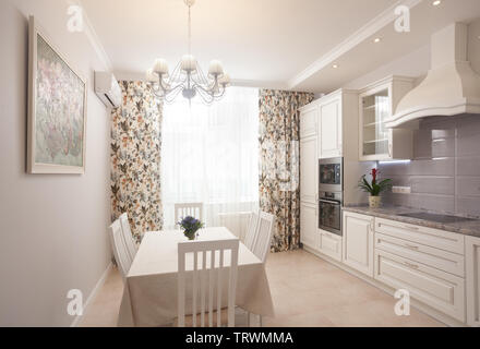 Foto di epmty interni minimalisti sfondo, cucina in moderno appartamento con grande finestra tenda, tavolo, sedie, contatore, attrezzature e i fiori o Foto Stock
