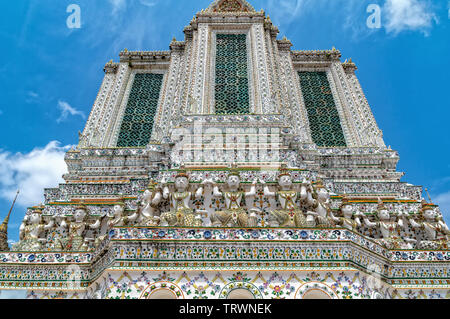 Wat Pho "Il Tempio del Buddha Reclinato' - Bangkok il più antico e il più grande tempio complesso. Foto Stock