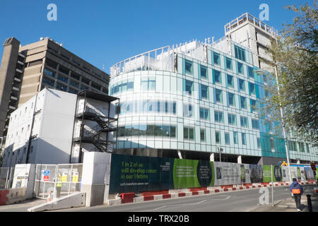 Cancro Clatterbridge Hospital,NHS,blu,costruzione,Royal(L.marrone),Liverpool Merseyside,Nord,città,l'Inghilterra,British,Gran Bretagna,Gran Bretagna,GB,UK,l'Europa, Foto Stock