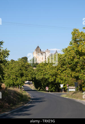 Chateau de Montfort a valle della Dordogna. Francia Foto Stock