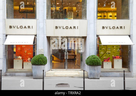 Parigi, Francia - 22 luglio 2017: Bulgari fashion store di lusso a Parigi, Francia. Foto Stock