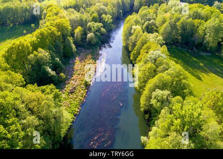 Il fiume Sprea, vicino a Cottbus (Kiekebusch, Brandeburgo) 13 Maggio 2019 | Utilizzo di tutto il mondo Foto Stock