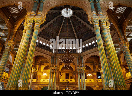 Il matrimonio Pavilion, interior shot di Mysore Palace o palazzo ambavilas, Mysore Hassan, Karnataka, India Foto Stock