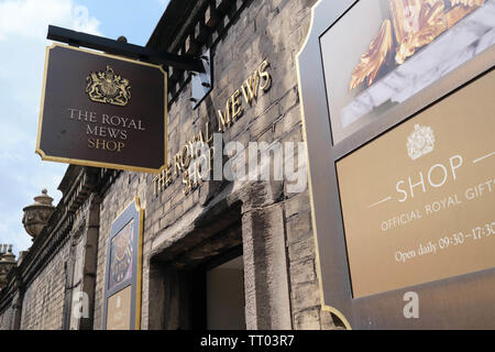 Il Royal Mews a Buckingham Palace di Londra, Inghilterra, Regno Unito. Foto Stock