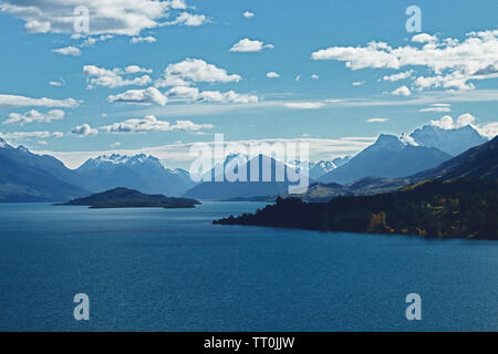 Viste sulla montagna del lago Wakatipu vicino a Queenstown in Nuova Zelanda Foto Stock