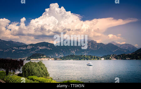 TREMEZZO, Italia, Giugno 03, 2019 : esterni di villa Carlotta, sul lago di Como, giugno 03, 2019, a Tremezzo, Italia Foto Stock