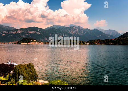 TREMEZZO, Italia, Giugno 03, 2019 : esterni di villa Carlotta, sul lago di Como, giugno 03, 2019, a Tremezzo, Italia Foto Stock