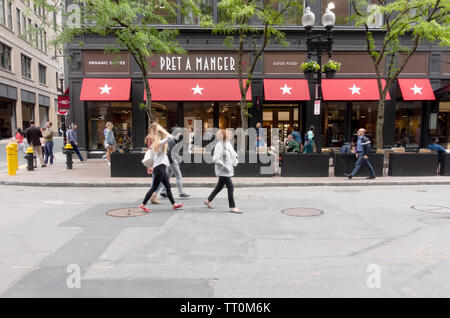 Pret a Manger ristorante caffetteria sulla strada federale di Boston, Massachusetts Foto Stock