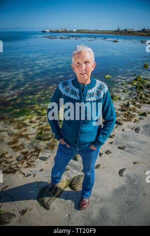 Foto Copyright Chris Watt Tel - 07887 554 193 info@chriswatt.com www.chriswatt.com autore Ann Cleeves in Shetland Scozia Scotland Foto Stock