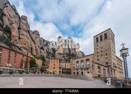 Santa Maria de Montserrat Abbey a Monistrol de Montserrat, Catalogna, Spagna. Foto Stock