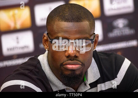 RIGA, Lettonia. Il 13 giugno 2019. Andrew Tabiti, American boxer professionale, durante la conferenza stampa prima del prossimo World Boxing SUPER serie semi finale lotta tra Yunier Dorticos e Andrew Tabiti. Foto Stock