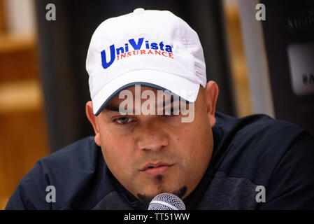 RIGA, Lettonia. Il 13 giugno 2019. LOUIS FONSECA, durante la conferenza stampa prima del prossimo World Boxing SUPER serie semi finale lotta tra Yunier Dorticos e Andrew Tabiti. Foto Stock