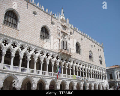 PROCURATIE NUOVE IN PIAZZA SAN MARCO, PIAZZA SAN MARCO, Venezia, Italia. Foto Stock