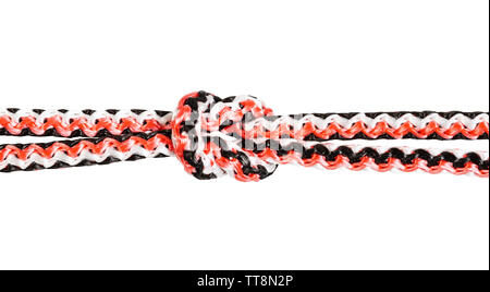 Reef knot legato sulla corda sintetica ritagliata su sfondo bianco Foto Stock