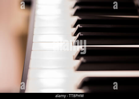 La profondità di campo tasti di tastiere presso il music store Foto Stock