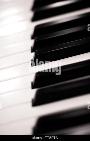 La profondità di campo tasti di tastiere presso il music store Foto Stock