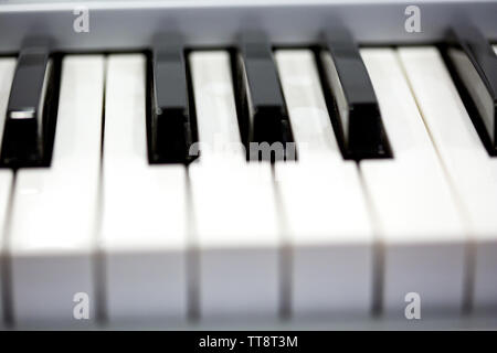 La profondità di campo tasti di tastiere presso il music store Foto Stock