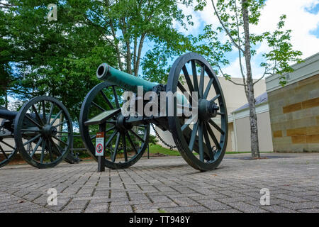 Noi la guerra civile cannon visualizzati al centro visitatori per Chickamauga & Chattanooga noi campi di battaglia della Guerra Civile parco militare Foto Stock