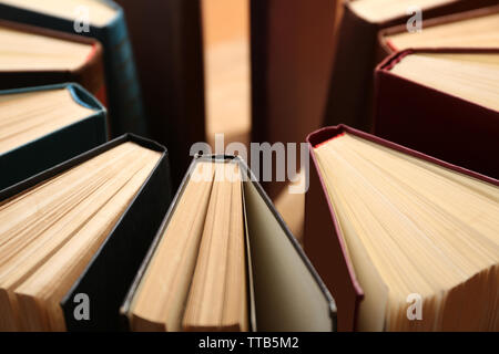 Cuore di libri, close up Foto Stock