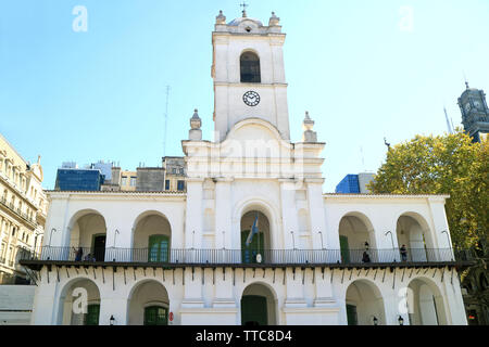 Facciata del Cabildo, impressionante storico edificio coloniale utilizzato per il servizio pubblico, Buenos Aires, Argentina, Sud America Foto Stock