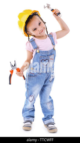 Carino bambina nel casco giallo con equipaggiamento di struttura isolata su sfondo bianco Foto Stock