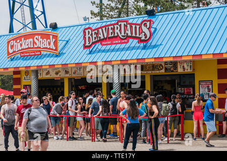 Beavertails è una pasticceria canadese stand di vendita della catena di pasta fritta dolci che ricordano un castoro della coda Foto Stock