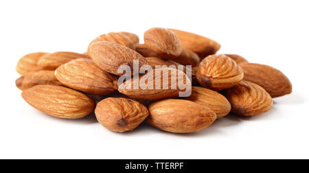 I kernel di mandorla, isolato su bianco Foto Stock