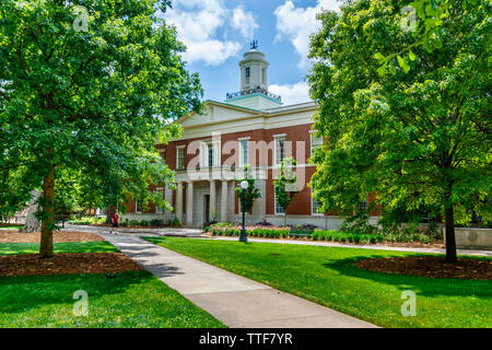 Atene, GA, Stati Uniti d'America - 3 maggio: scuola di diritto il 3 maggio 2019 presso l'Università della Georgia, a nord del Campus in Atene, la Georgia. Foto Stock