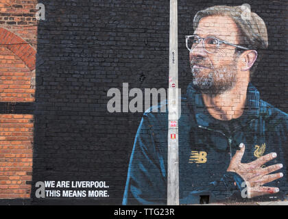 Jurgen Klopp murale, Jamaica Street, Baltic Triangle, Liverpool, Regno Unito Foto Stock