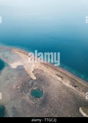Vista aerea del litorale dell'isola Foto Stock