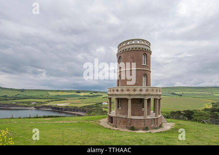 Clavell Tower e Kimmeridge Bay si trova all' interno di un marine zona speciale di conservazione, Dorset, England, Regno Unito Foto Stock