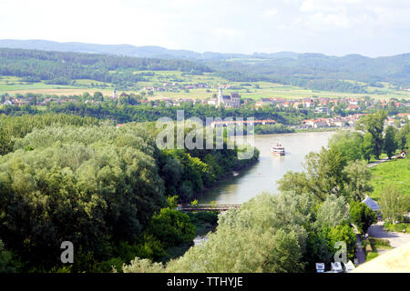 La città di Melk, guardando verso il basso dalla Abbazia, Austria Foto Stock