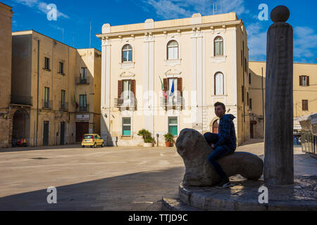 BARI, ITALIA - Febbraio 9, 2019. Vista della Piazza del Mercantile, antica piazza nel centro storico di bari, puglia, Italia meridionale. Foto Stock