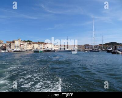 Il vecchio porto di Saint-Tropez Foto Stock