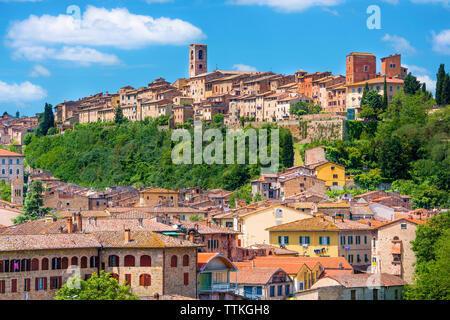 Borgo Colle di Val d'Elsa in Italia Foto Stock