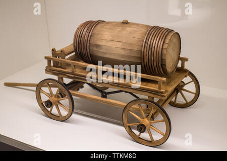 Musée d'Histoire de Marseille : vino antico carrello,modello da Patrick Duchamp Foto Stock
