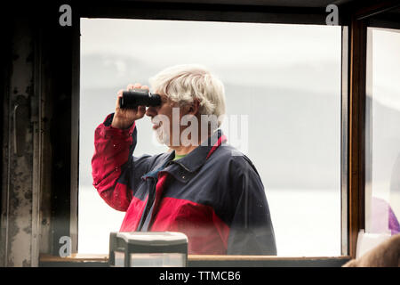 Stati Uniti d'America, Alaska Juneau, whale watching ed esplorando in Stephens passaggio, cercando le megattere Foto Stock